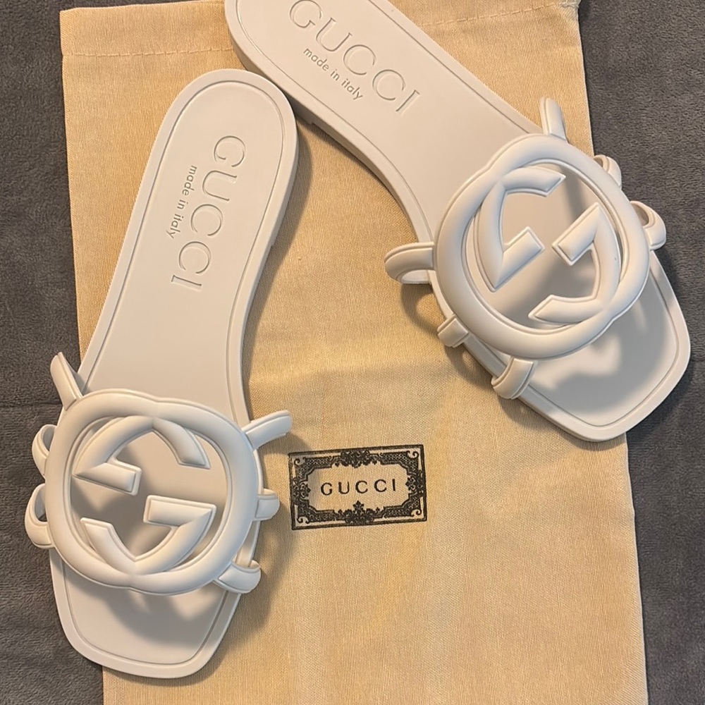 GG Rubber White Slide Sandals